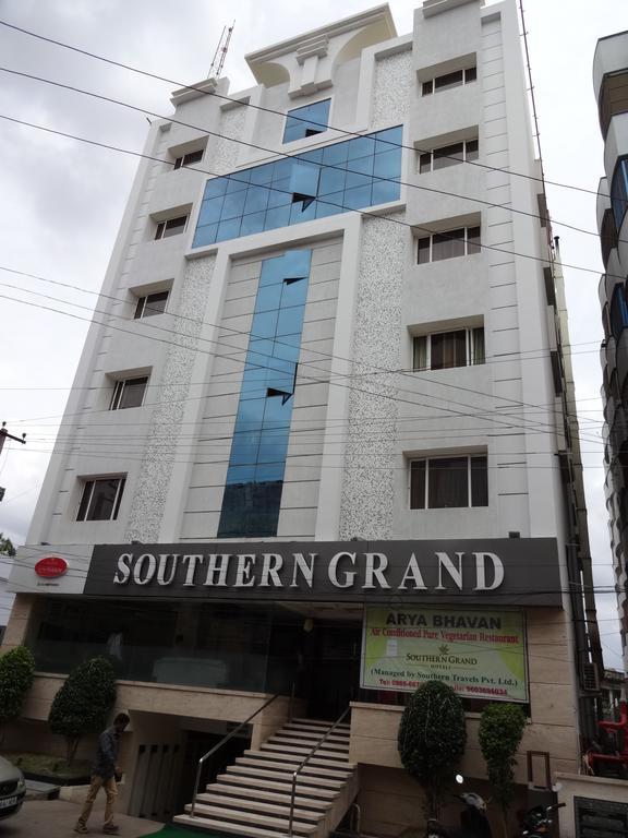 Hotel Southern Grand Vijayawāda Dış mekan fotoğraf